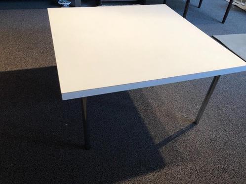 tafel salontafel wit blad metalen poten 80x80 cm - OPRUIMING, Huis en Inrichting, Tafels | Bijzettafels, Zo goed als nieuw, Vierkant