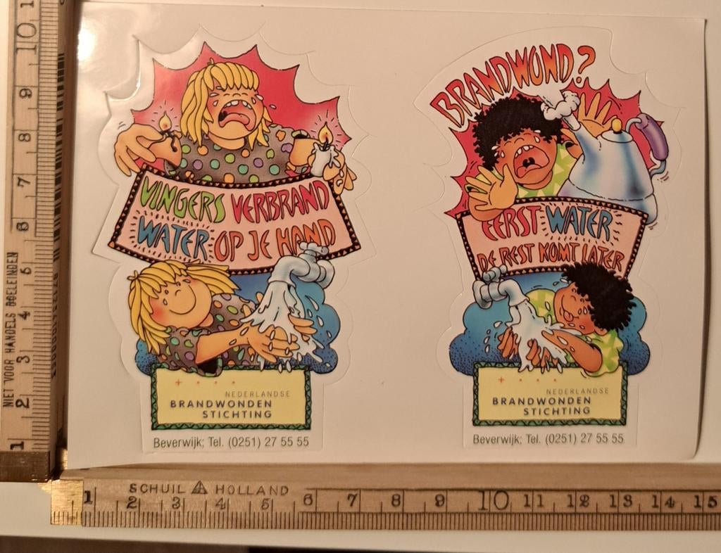 Vintage sticker Brandwondenstichtig strip Beverwijk, Ophalen of Verzenden, Zo goed als nieuw
