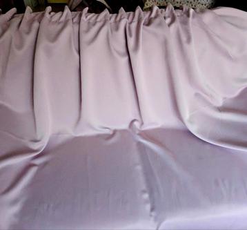 2 Roze verduisterende gordijnen van 230 cm hoog beschikbaar voor biedingen