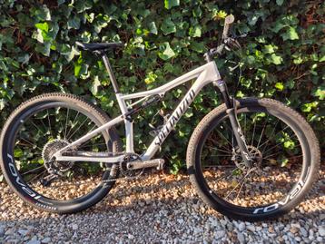 Specialized Epic Pro fully maat M beschikbaar voor biedingen