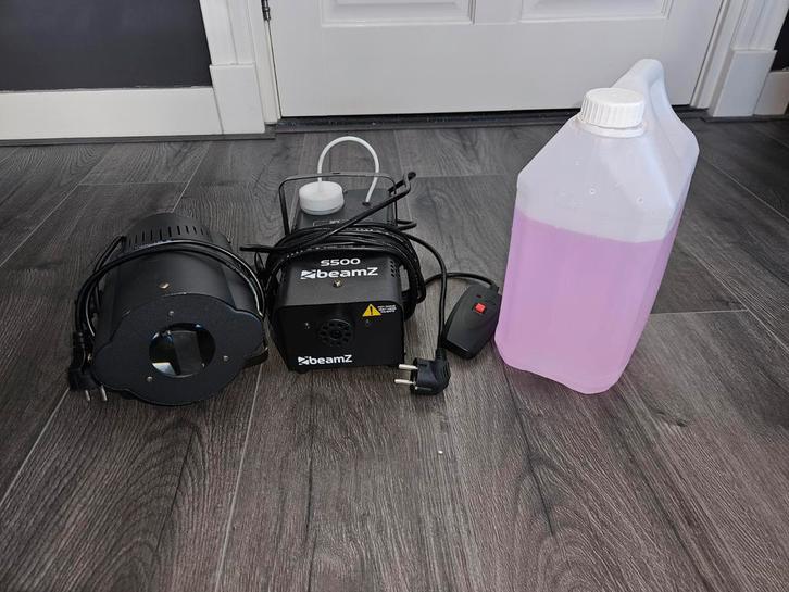 Rookmachine + Showtec Moonflower, Muziek en Instrumenten, Licht en Laser, Gebruikt, Rookmachine, Geluidgestuurd, Kleur, Ophalen of Verzenden