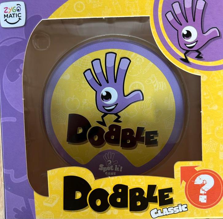 Dobble CLASSIC, Hobby en Vrije tijd, Gezelschapsspellen | Overige, Zo goed als nieuw, Ophalen of Verzenden