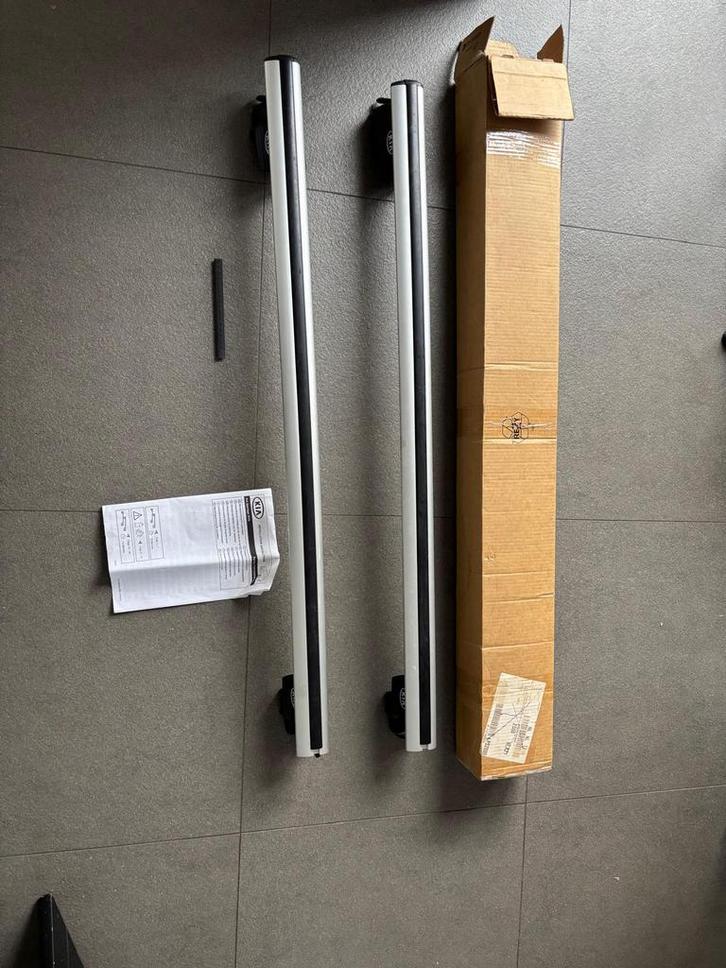 Originele dakdragers Kia Sportage 2016–2021gesloten dakrails, Auto diversen, Dakdragers, Zo goed als nieuw, Ophalen of Verzenden