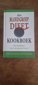 Bloedgroep Dieet Kookboek - D'Adamo & Whitney, Boeken, Gelezen, Ophalen of Verzenden, Hoofdgerechten, Gezond koken