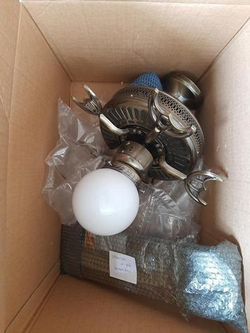Plafondventilator met verlichting brons kleurig. beschikbaar voor biedingen