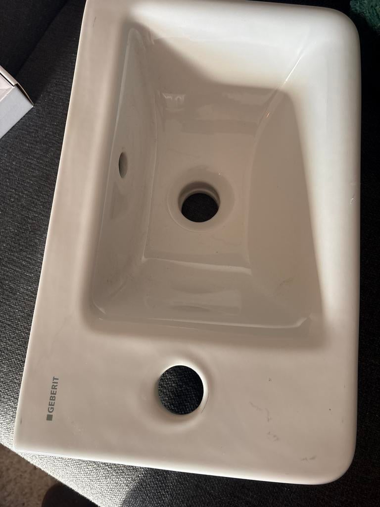 Geberit Renova Compact Wastafel - Nieuwstaat, Huis en Inrichting, Ophalen, Nieuw