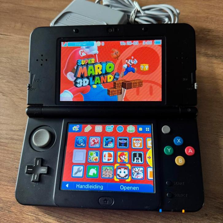 New Nintendo 3DS met 32 GB Pokemon en Mario Games, Spelcomputers en Games, Spelcomputers | Nintendo 2DS en 3DS, Gebruikt, 3DS