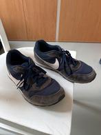 Nike MD Runner 2 - Klassieke hardloopstijl maat 44, Ophalen, Blauw, Sneakers of Gympen, Gedragen