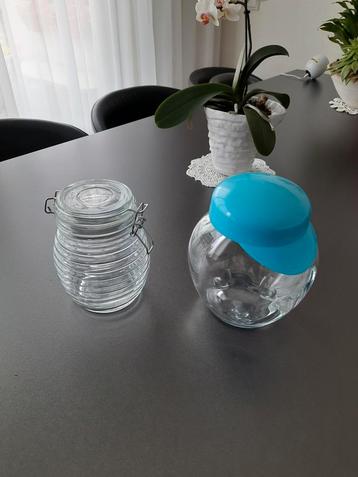 Drie leuke voorraadpotten, mogen samen maar ook apart weg. beschikbaar voor biedingen