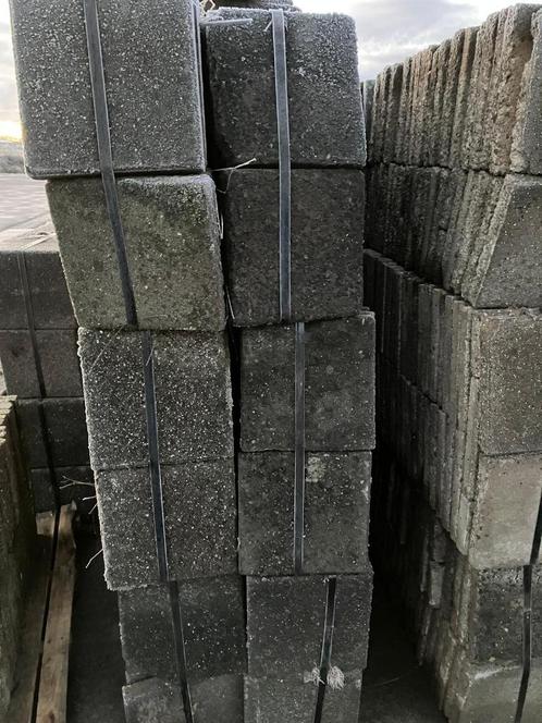 Partij goedkope gebruikte beton trottoirtegel | 30x30x4,5, Tuin en Terras, Tegels en Klinkers, Gebruikt, Overige typen, Beton