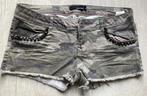 Legergroene Spijkerbroek maat 42 met camouflage print, Kleding | Dames, Spijkerbroeken en Jeans, Ophalen of Verzenden, Zo goed als nieuw
