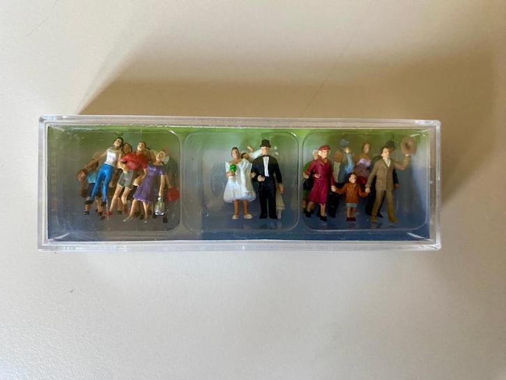 Faller - XL Bruiloftset (20 figuren) H0 1:87 - Mooie Scenery, Hobby en Vrije tijd, Modeltreinen | H0, Nieuw, Overige typen, Gelijkstroom of Wisselstroom