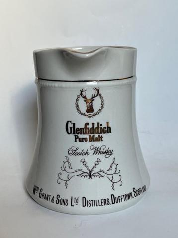 Glenfiddich Pure Malt Scotch whisky waterjug beschikbaar voor biedingen