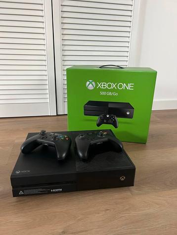Xbox One / 500 GB + 2 controllers + games beschikbaar voor biedingen