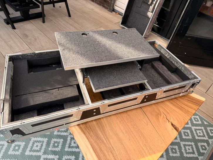 Odyssey Flight Case DJM-A9 CDJ-3000 & Laptop stand, Muziek en Instrumenten, Behuizingen en Koffers, Gebruikt, Overige instrumenten