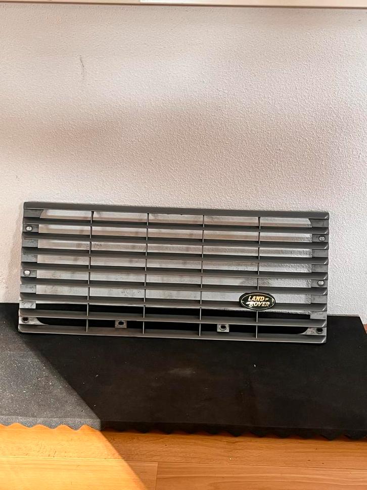 Land Rover Defender Grill, Auto-onderdelen, Carrosserie en Plaatwerk, Bumper, Land Rover, Voor, Gebruikt, Ophalen of Verzenden