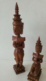 Tempel godin, 2 houten beelden, staand en knielend., Ophalen of Verzenden