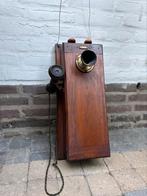 Jaren ‘30 wandtelefoon met hoorn, Telecommunicatie, Vaste telefoons | Niet Draadloos, Ophalen of Verzenden, Gebruikt, Bakeliet