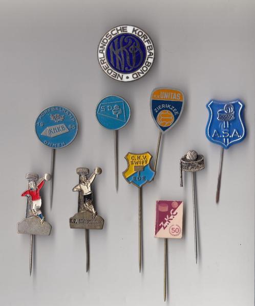 Verzameling Korfbal speldjes en emaille knoop, Verzamelen, Speldjes, Pins en Buttons, Gebruikt, Speldje of Pin, Overige onderwerpen