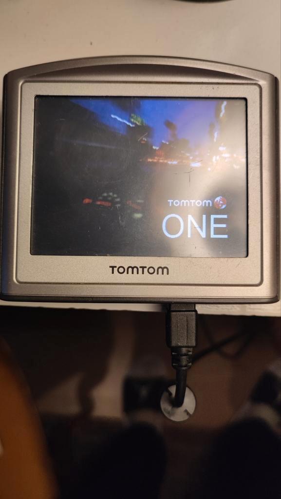 TomTom ONE Navigatiesysteem, Auto diversen, Autonavigatie, Gebruikt, Ophalen of Verzenden