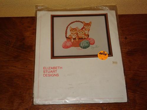 Borduurpakket : 3 Kittens in mand door Elizabeth Stuart, Hobby en Vrije tijd, Borduren en Borduurmachines, Nieuw, Borduurpakket