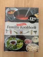 NIEUW - FAMiLIE KOOKBOEK, Nieuw, Ophalen of Verzenden