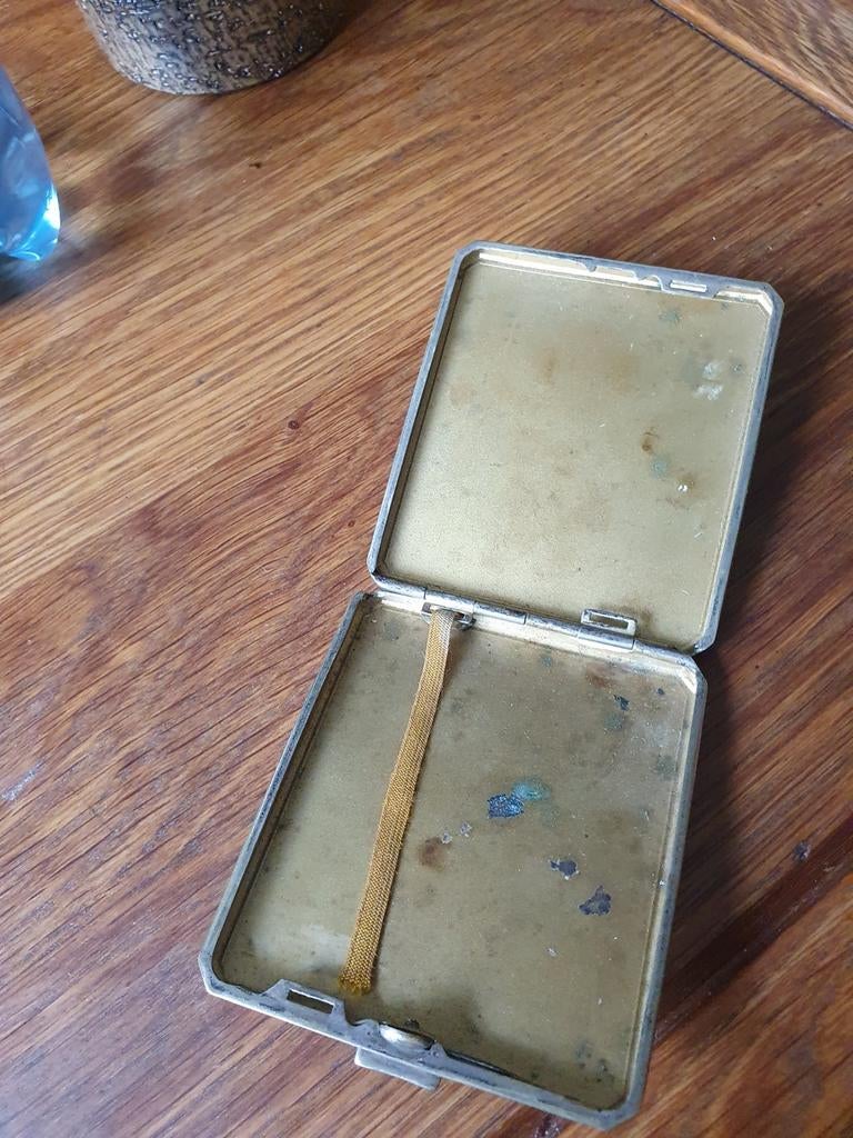 Sigarettendoosje, Ophalen of Verzenden, Gebruikt