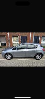 Opel Astra 1.4 Ecotec 74KW 5-D 2011 Grijs, Auto's, Opel, Voorwielaandrijving, 65 €/maand, 4 cilinders, 100 pk