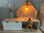 Kinderbureau IKEA (hack) Stuva/Smastad met verlichting, Ophalen, Zo goed als nieuw, Bureau