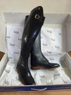 NIEUWE derby rijlaarzen LAK in originele doos, schoenmaat 42, Dieren en Toebehoren, Paardrijkleding, Ophalen of Verzenden, Nieuw