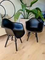 Zwarte stoeltjes, Huis en Inrichting, Stoelen, Ophalen, Zo goed als nieuw, Zwart, Twee