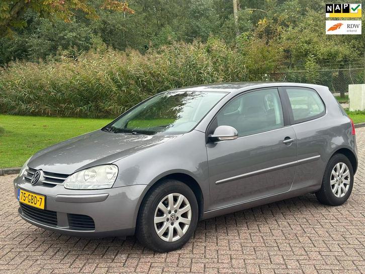Volkswagen Golf 1.6 Comfortline/AIRCO/CRUISE/NAVI, Auto's, Volkswagen, Bedrijf, Te koop, Golf, ABS, Airbags, Airconditioning, Boordcomputer