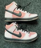 KCDC x Nike SB Dunk High "Pink" (41), Kleding | Dames, Schoenen, Nike, Ophalen of Verzenden, Roze, Sneakers of Gympen