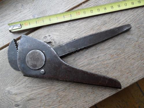 Antieke verstelbare tang met veer mechanisme Ideal RGM 30965, Antiek en Kunst, Antiek | Gereedschap en Instrumenten, Ophalen of Verzenden