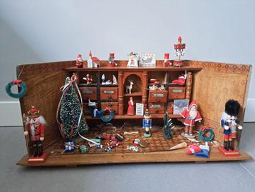 Antiek speelgoedwinkeltje Kerst beschikbaar voor biedingen