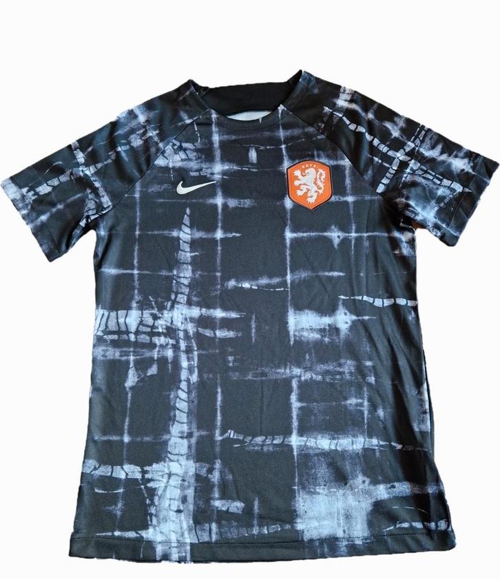 Nederlands elftal shirt 2022 2023 M, Kleding | Heren, Sportkleding, Zo goed als nieuw, Voetbal, Maat 48/50 (M), Overige kleuren