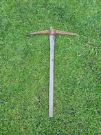 2 keer pikhouweel, 1 uit ww2, Antiek en Kunst, Antiek | Gereedschap en Instrumenten, Ophalen