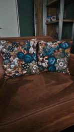 2 mooie sierkussens, Ophalen, Zo goed als nieuw, Vierkant