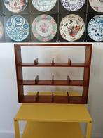 Wandkastje voor 12 mokken - Xenos, Ophalen, Zo goed als nieuw