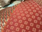 Meubelstof rood met werkje lap is 6 meter bij 1 meter 40, Hobby en Vrije tijd, Stoffen en Lappen, Overige materialen, 120 cm of meer