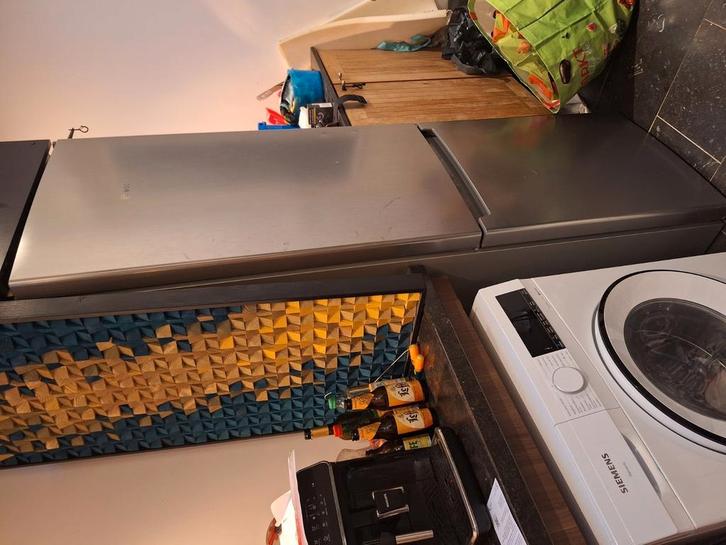 Bosch koelkast met vriesvak, Witgoed en Apparatuur, Koelkasten en IJskasten, Zo goed als nieuw, Met vriesvak, 200 liter of meer