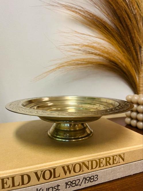 Mooie vintage messing schaal koperen schaal op voet etagere, Antiek en Kunst, Antiek | Schalen, Ophalen of Verzenden