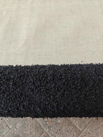 Coupon zwart hoogpolig tapijt  7.20 x 4.00 beschikbaar voor biedingen