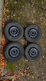 4 x winterbanden op velg voor Ford Fiesta, Auto-onderdelen, Banden en Velgen, Ophalen, Gebruikt, 15 inch, Banden en Velgen