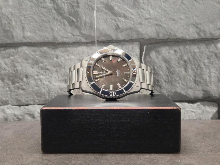 Venezianico Nereide 39mm tungsteno, full set 2024 extra band, Sieraden, Tassen en Uiterlijk, Horloges | Heren, Zo goed als nieuw