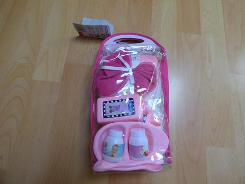 Handig tasje met accessoires voor de pop NIEUW!, Kinderen en Baby's, Speelgoed | Poppen, Nieuw, Babypop, Ophalen of Verzenden