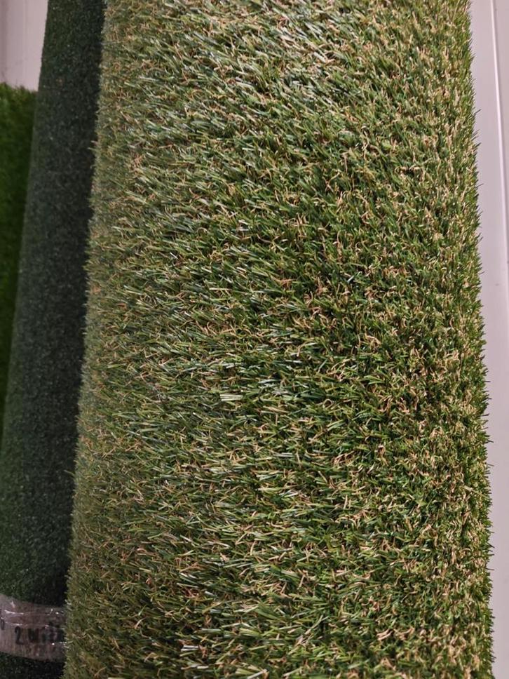 Mooie coupon kunstgras  760 x 400, Huis en Inrichting, Stoffering | Vloerbedekking, Nieuw, Laminaat, 75 m² of meer, Ophalen