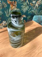 Groene vaas handgemaakt ontwerp van Iina Vuorivirta., Huis en Inrichting, Woonaccessoires | Vazen, Ophalen of Verzenden, Zo goed als nieuw