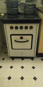 Vrijstaand elektrisch fornuis Etna, Witgoed en Apparatuur, Fornuizen, Ophalen, Gebruikt, 3 kookzones of minder, 85 tot 90 cm