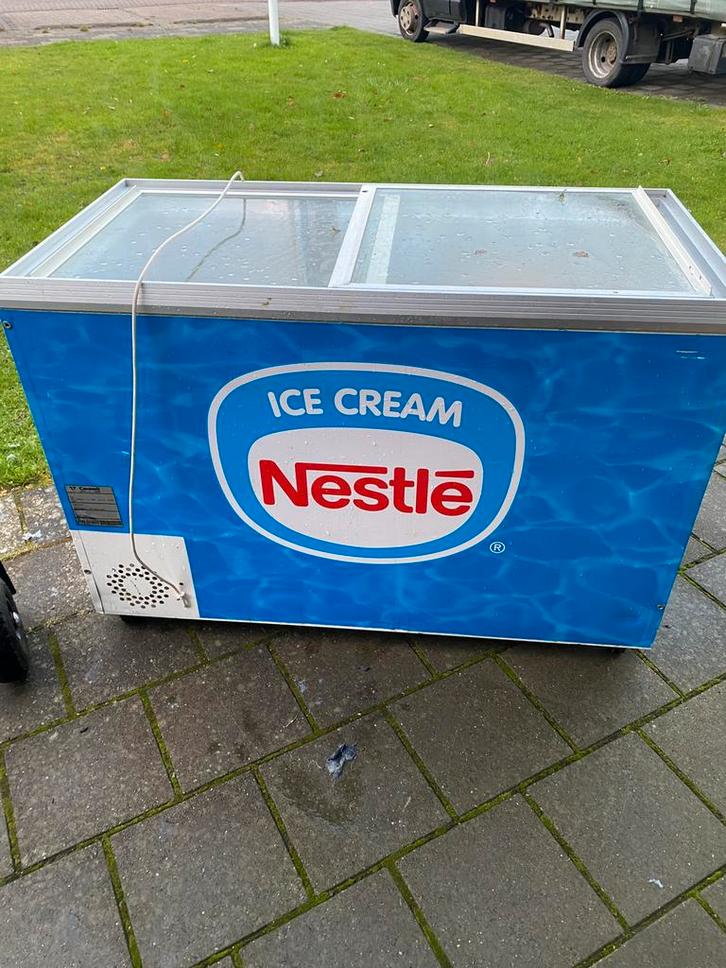 Nestle ijsco vriezer - schuifdeksel - wytguod berltsum, Witgoed en Apparatuur, Vriezers en Diepvrieskisten, Gebruikt, Vrijstaand